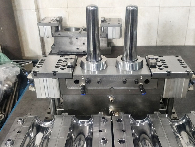 雅江模具制造-05